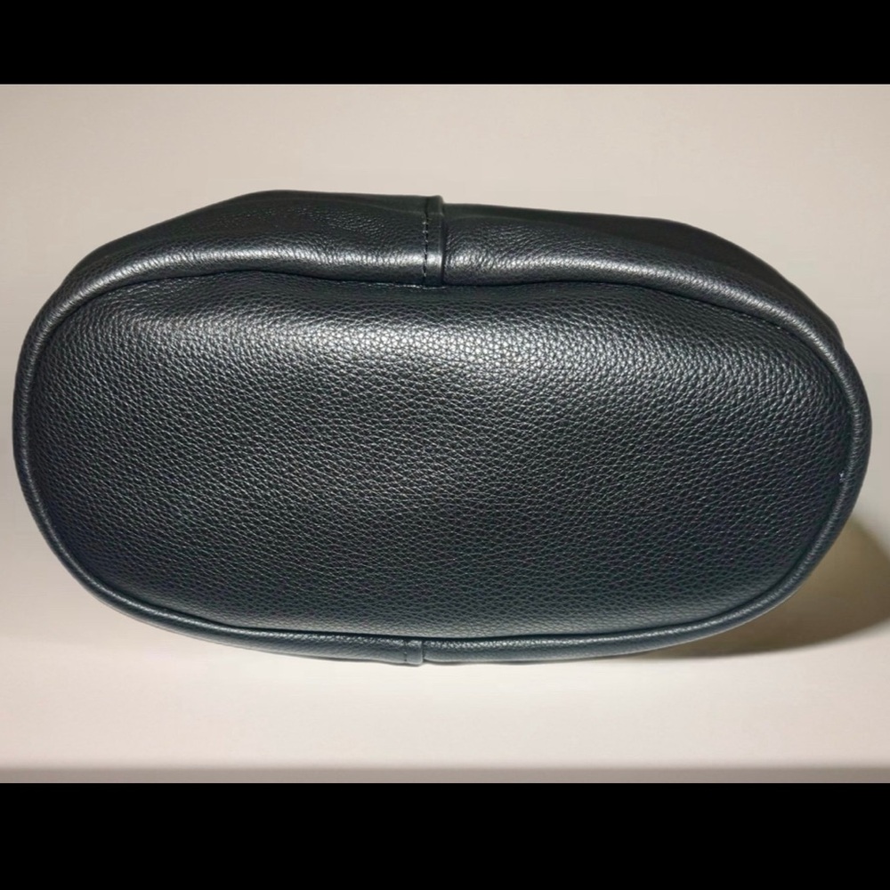 Michael Kors Sonny med Shoulder Bag - Picture 4 of 12